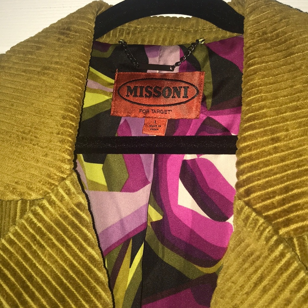 Jacket - Picture 2 of 4